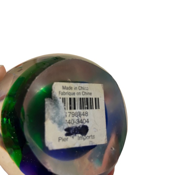 Pier 1 One Imports Art Glass Egg Shaped Paperweight Home Office Decor - Picture 9 of 9